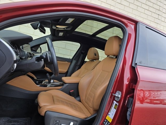 Used 2019 BMW X4 xDrive30i w/ Executive Package image 17
