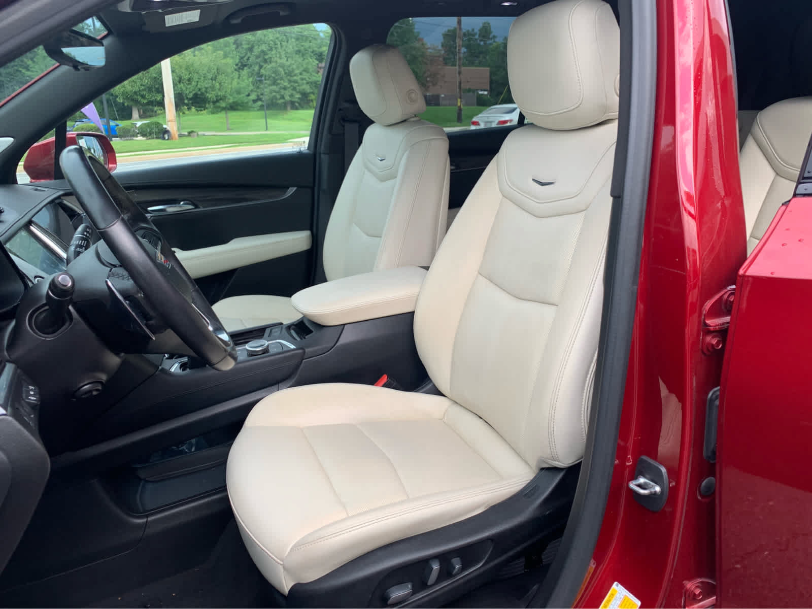 Used 2020 Cadillac XT6 Sport AWD/4WD image 13