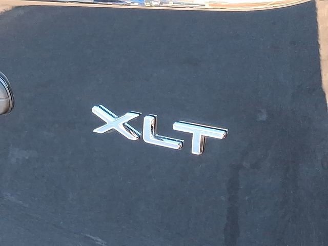 Used 2023 Ford Transit 350 XLT image 34