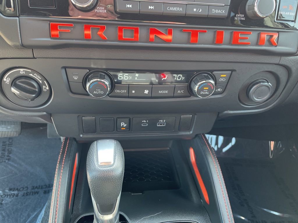Used 2025 Nissan Frontier PRO-4X AWD/4WD image 18