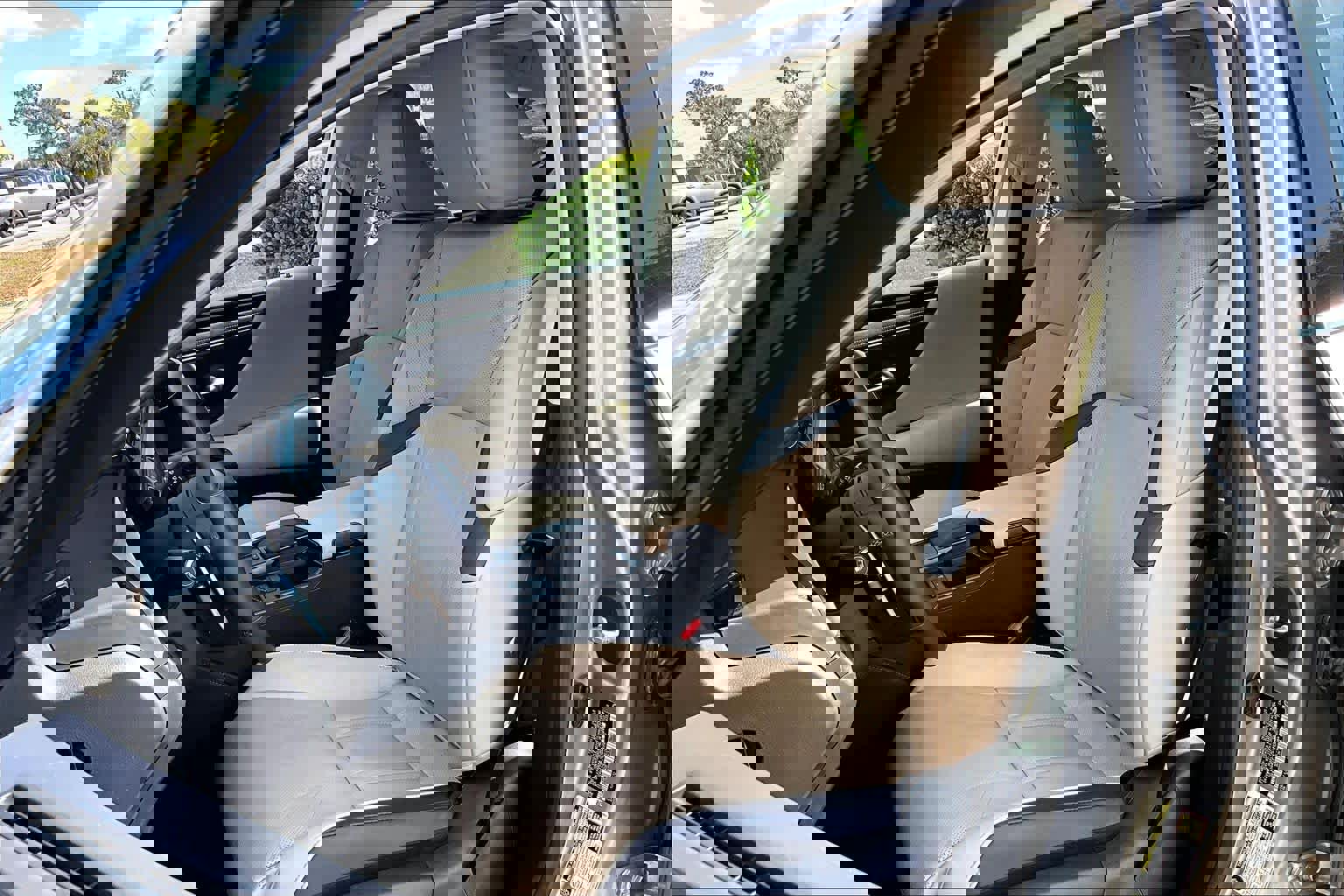 Used 2021 Lexus ES 350 Ultra Luxury w/ Accessory Package 2 image 8