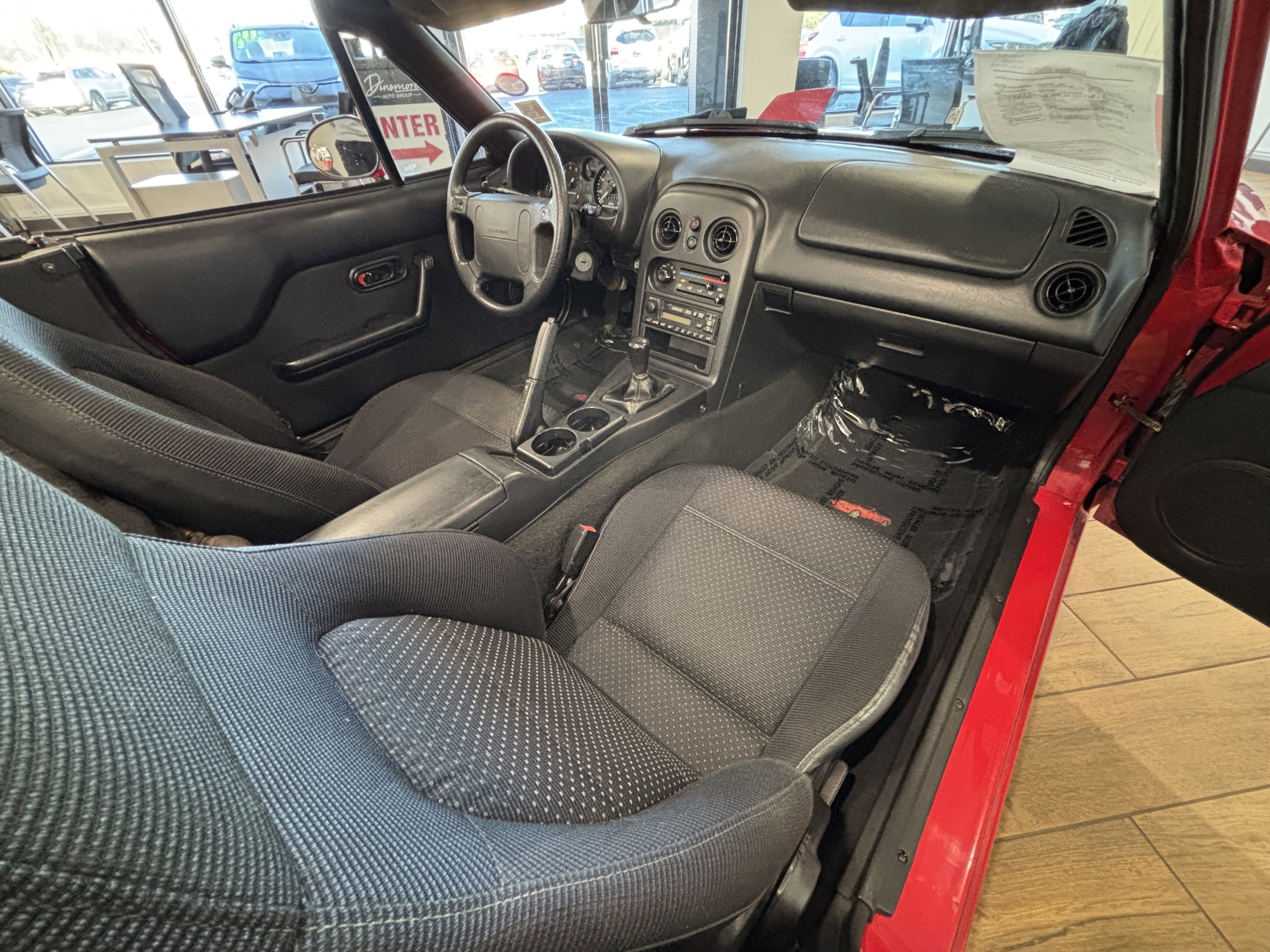 Used 1997 MAZDA MX-5 Miata image 10