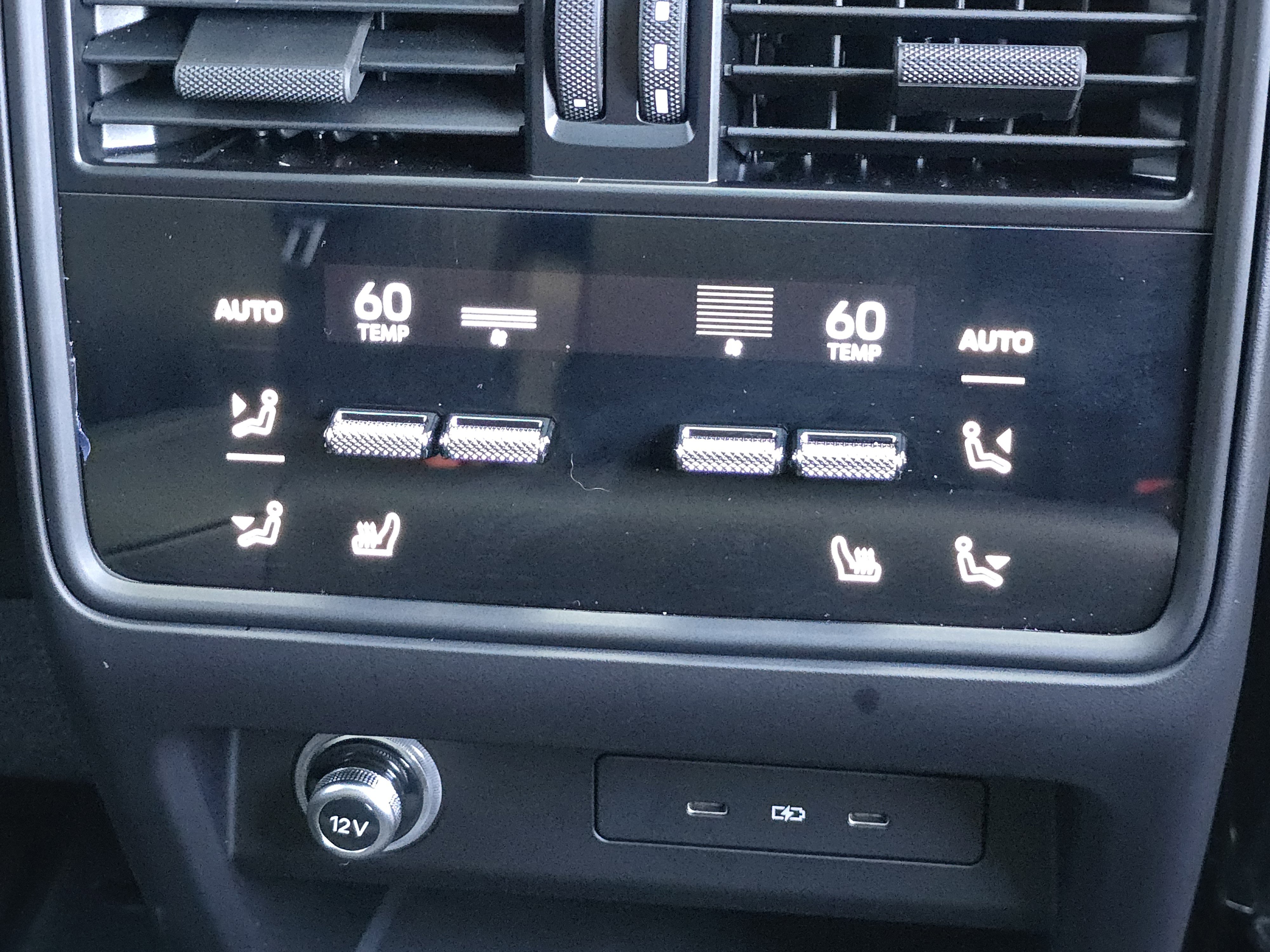 Certified 2025 Porsche Cayenne image 21