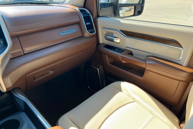 Used 2023 RAM 2500 Laramie AWD/4WD image 10
