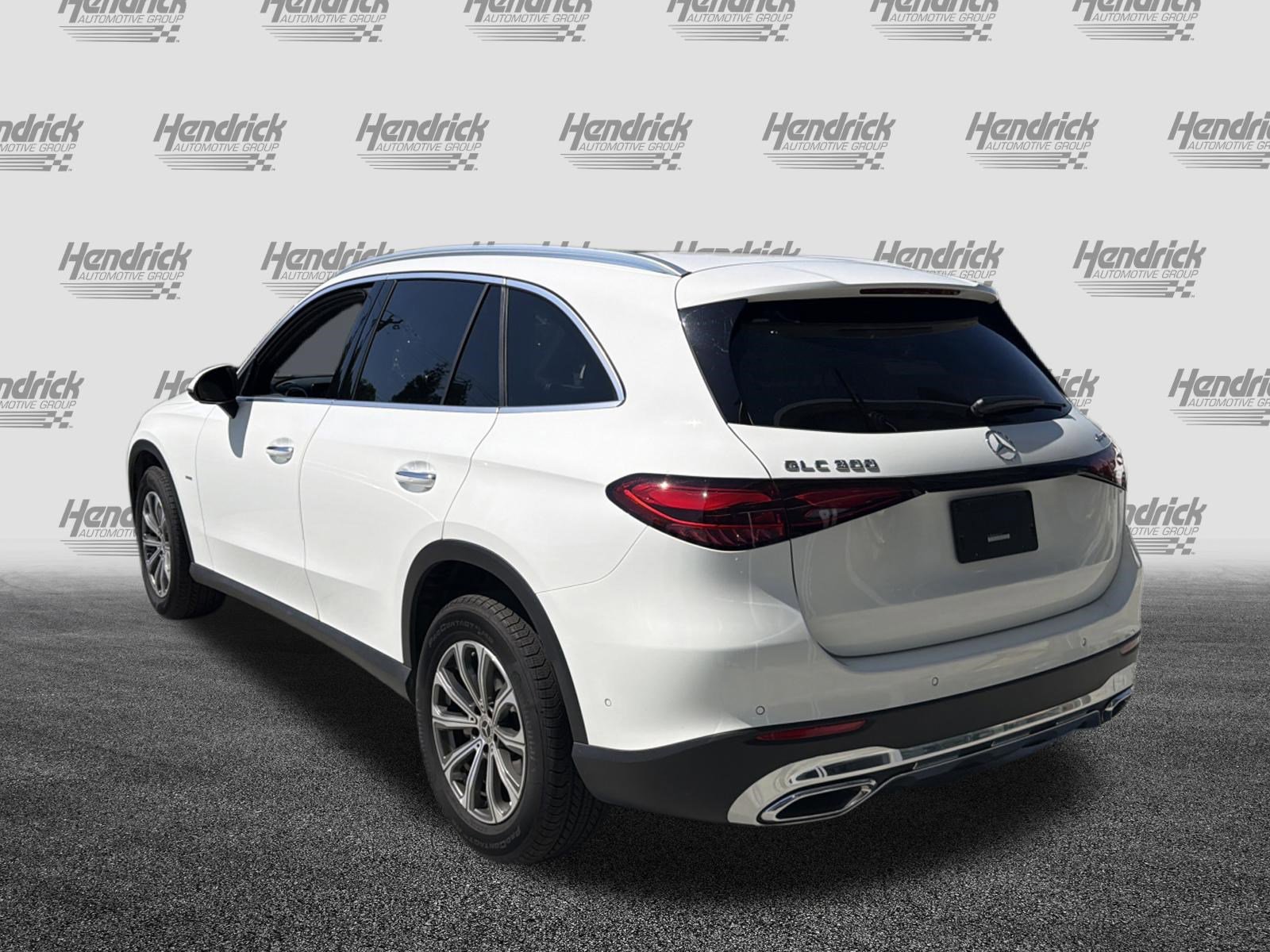 Used 2025 Mercedes-Benz GLC 300 4MATIC image 8