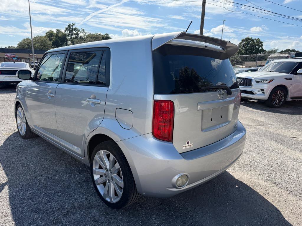 Used 2009 Scion xB FWD image 7