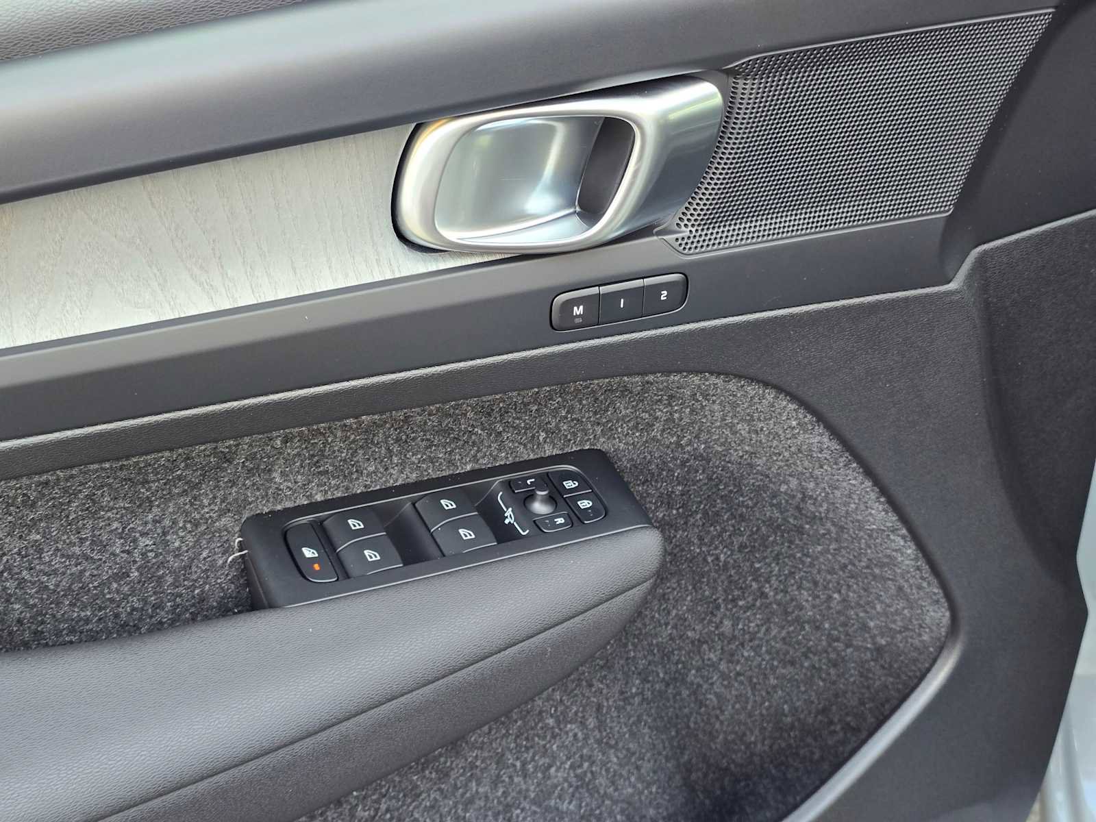 New 2026 Volvo XC40 B5 Plus w/ Protection Package Premier image 22