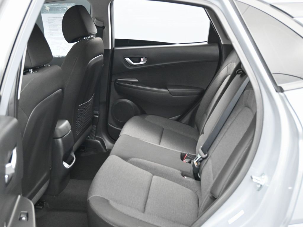 Used 2023 Hyundai Kona SE w/ Cargo Package image 32