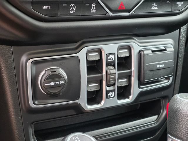 Used 2021 Jeep Gladiator Sport AWD/4WD image 29