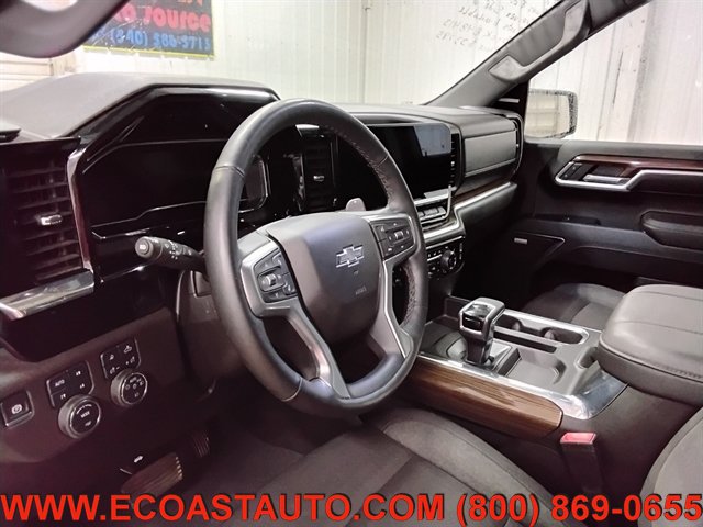 Used 2024 Chevrolet Silverado 1500 RST w/ Convenience Package II AWD/4WD image 11