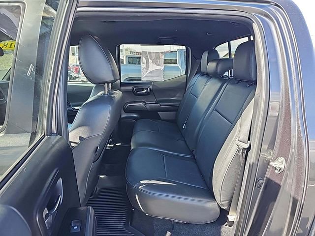 Used 2018 Toyota Tacoma TRD Sport w/ Technology Package image 7