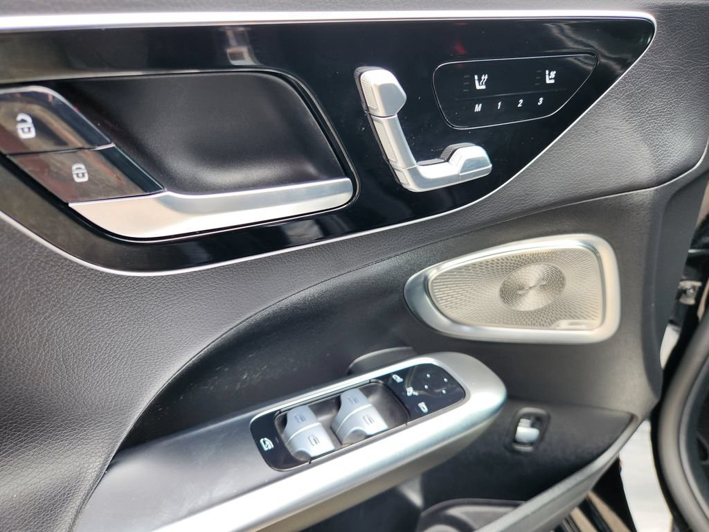 Certified 2024 Mercedes-Benz C 300 4MATIC Sedan image 17