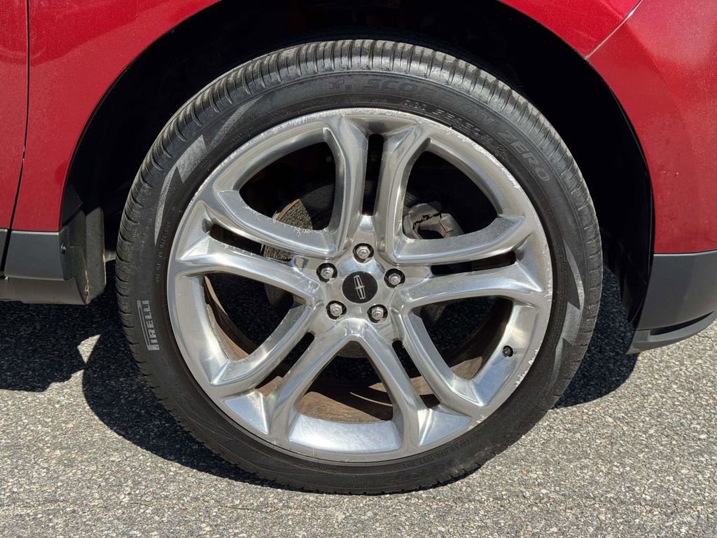 Used 2013 Lincoln MKX AWD image 27