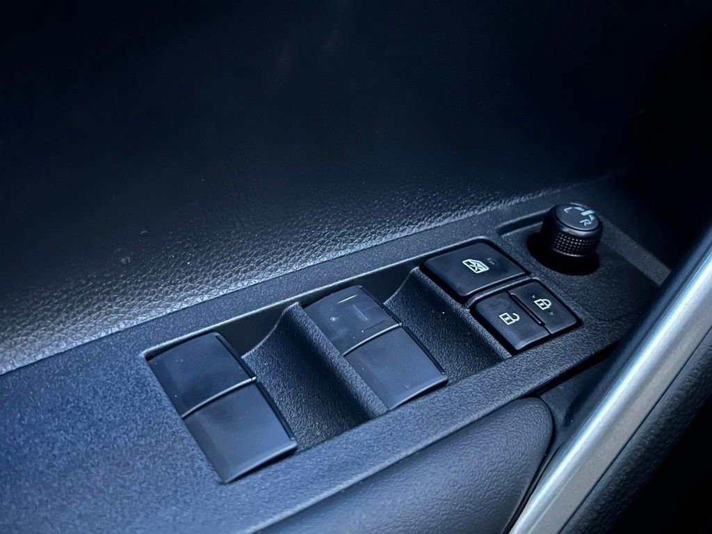 Certified 2026 Toyota Corolla Cross XLE w/ Convenience Package image 31