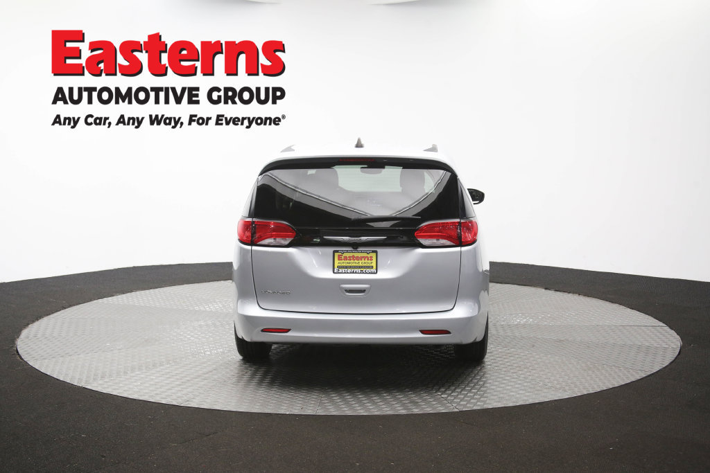 Used 2023 Chrysler Voyager LX FWD image 40