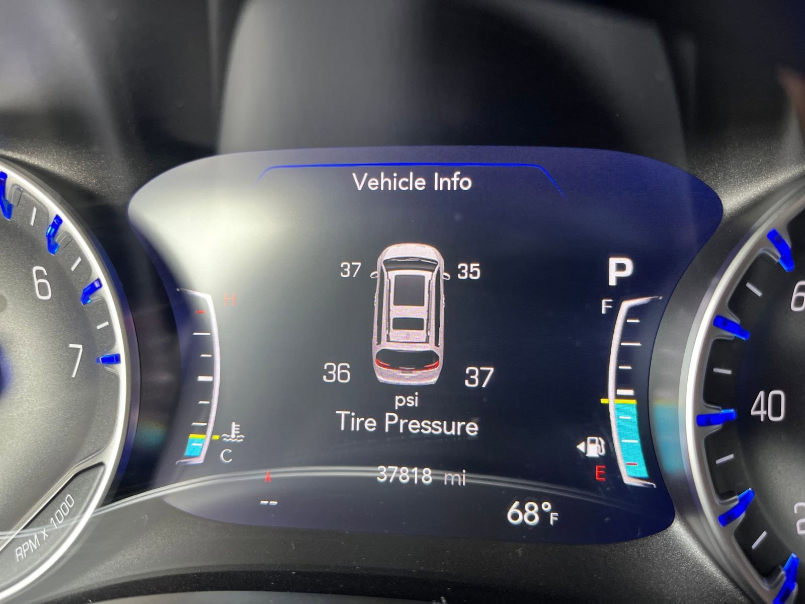 Used 2025 Chrysler Pacifica Limited image 45