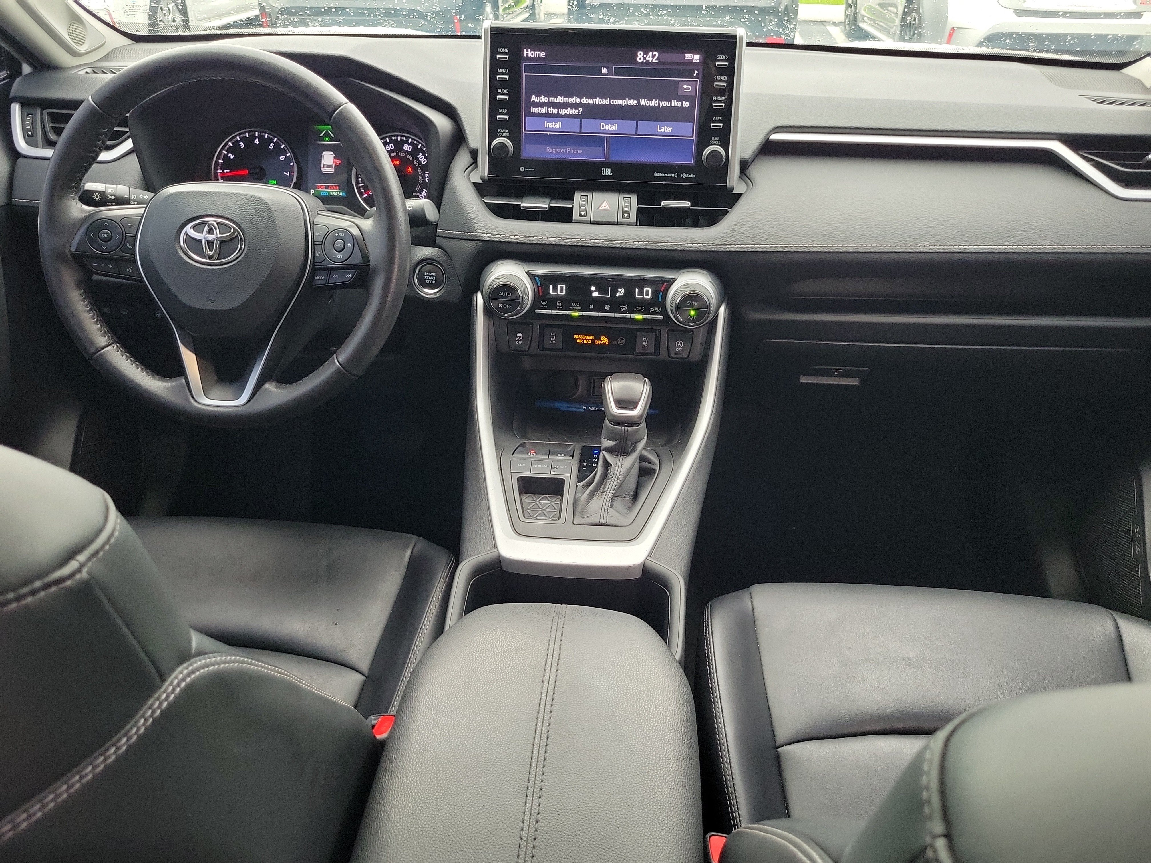 Used 2022 Toyota RAV4 XLE Premium FWD image 16