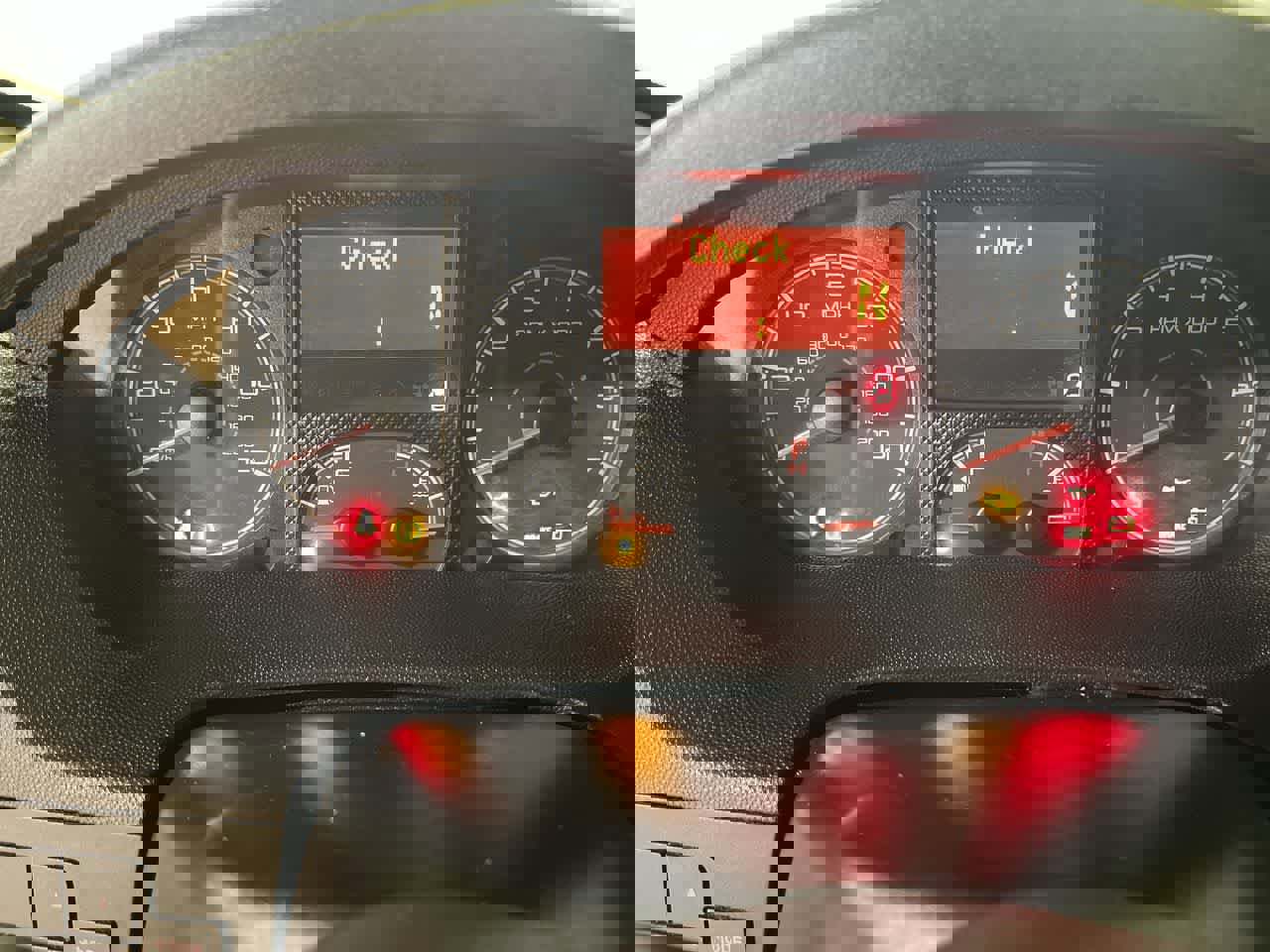 Used 2014 RAM ProMaster 3500 w/ Interior Convenience Group image 17