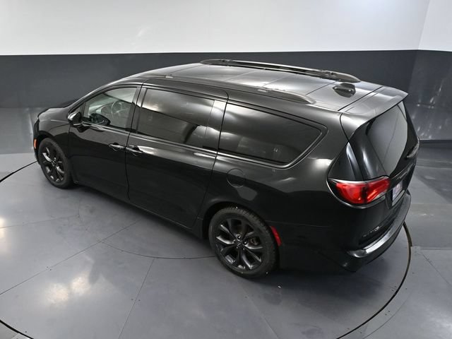Used 2019 Chrysler Pacifica Touring-L Plus w/ Advanced Safetytec Group FWD image 66