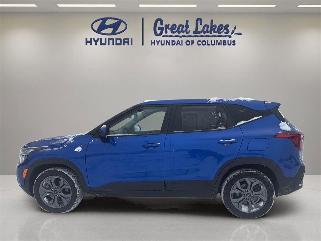 Used 2024 Kia Seltos LX image 2