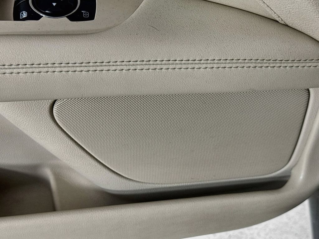 Used 2019 Lincoln MKZ Reserve w/ Reserve Plus Package FWD image 22