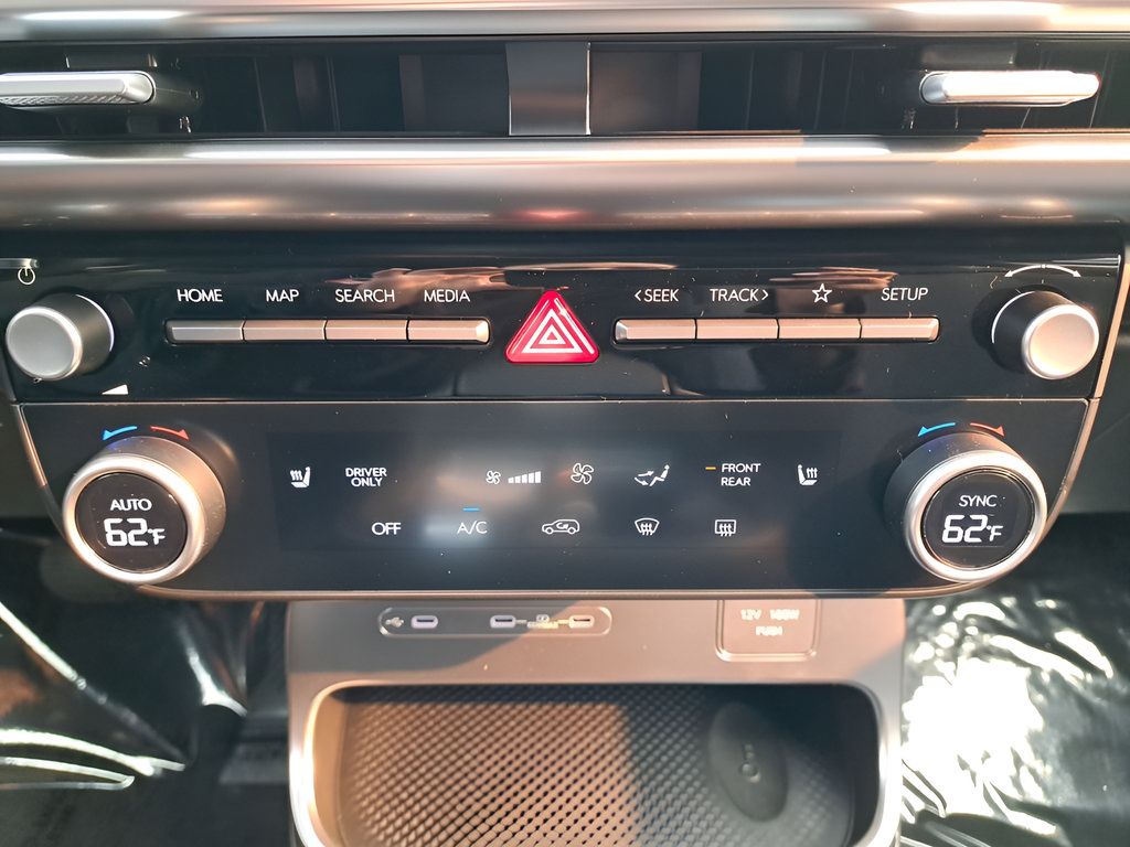 New 2026 Hyundai Ioniq 9 SE AWD/4WD image 22