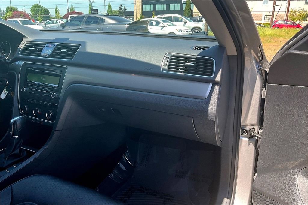 Used 2014 Volkswagen Passat 1.8T Wolfsburg Edition FWD image 19