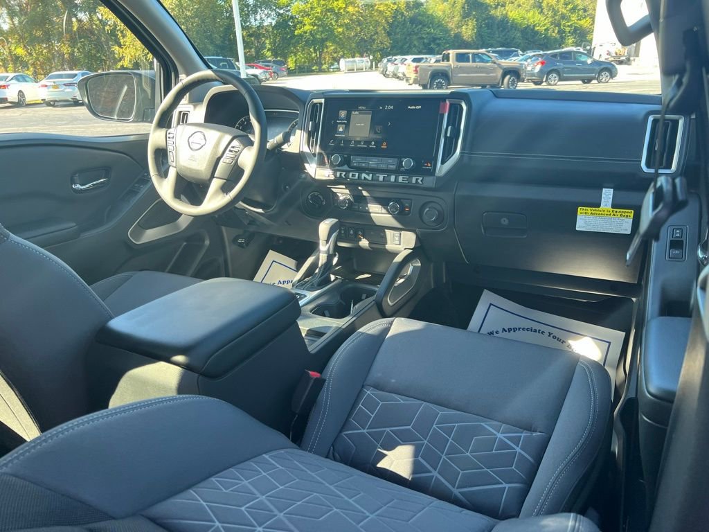 New 2026 Nissan Frontier SV w/ SV Convenience Package AWD/4WD image 11