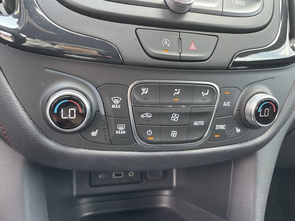 Used 2023 Chevrolet Equinox RS w/ RS Leather Package FWD image 27