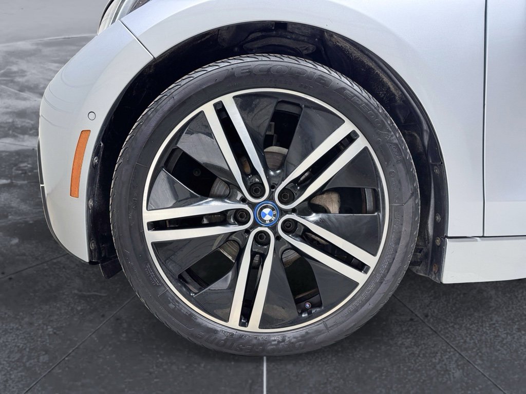 Used 2017 BMW i3 94 Ah w/Range Extender image 27