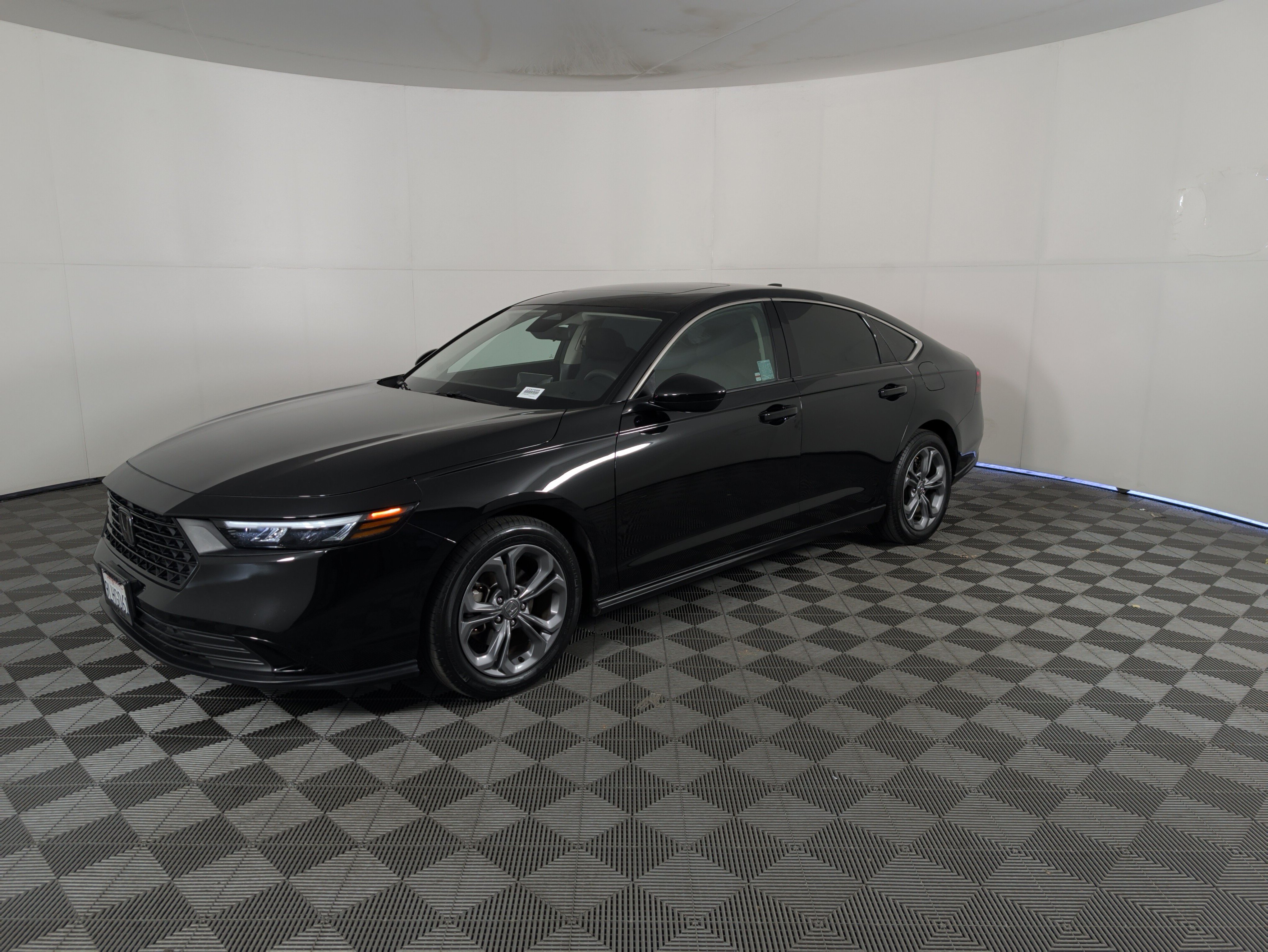 Certified 2024 Honda Accord EX image 8