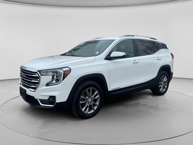 Used 2024 GMC Terrain SLT AWD/4WD image 2