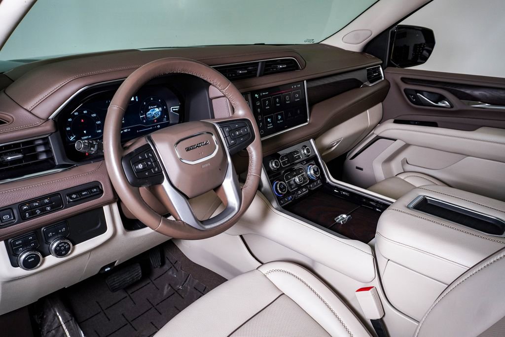 Used 2023 GMC Yukon XL Denali image 21