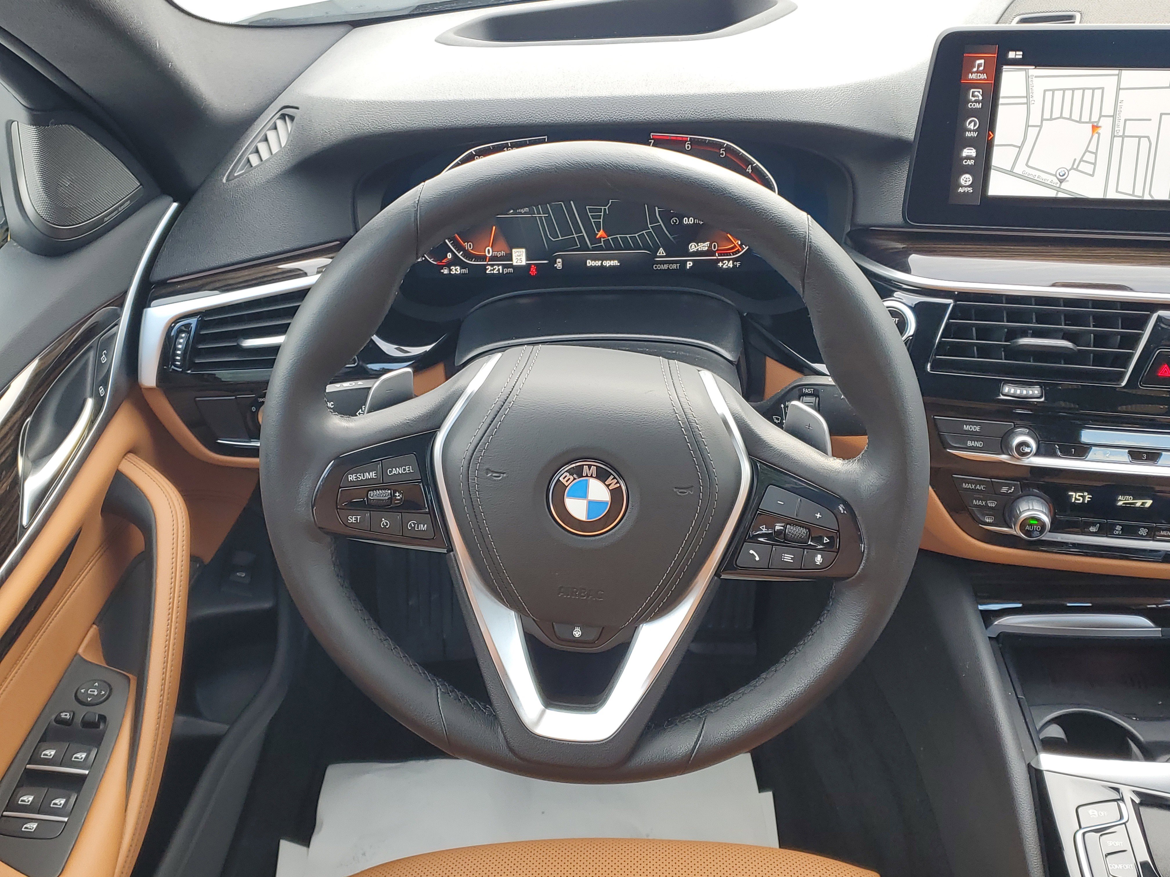 Used 2023 BMW 530i xDrive 530i xDrive w/ Premium Package image 25