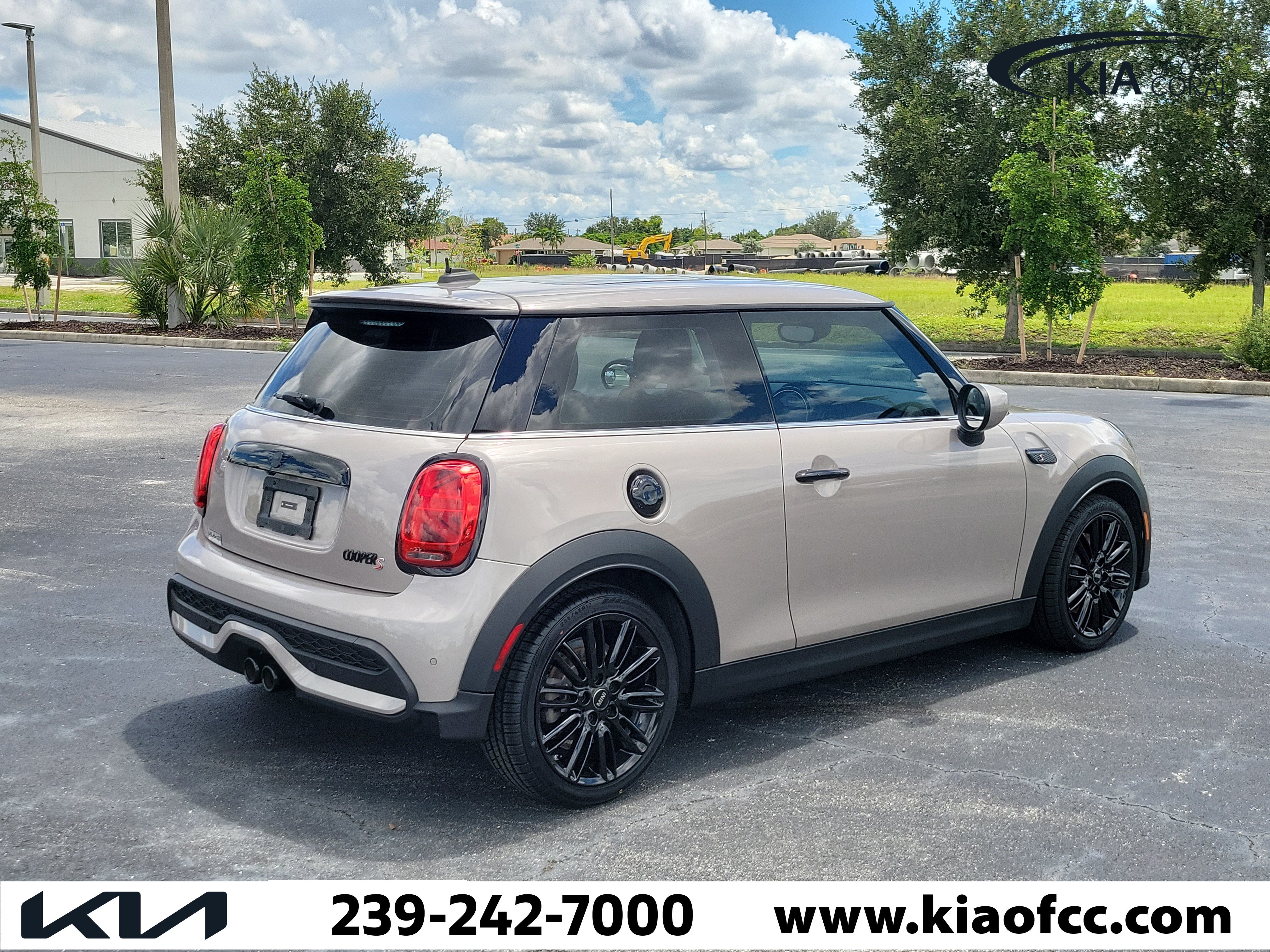 Used 2024 MINI Cooper S FWD image 6