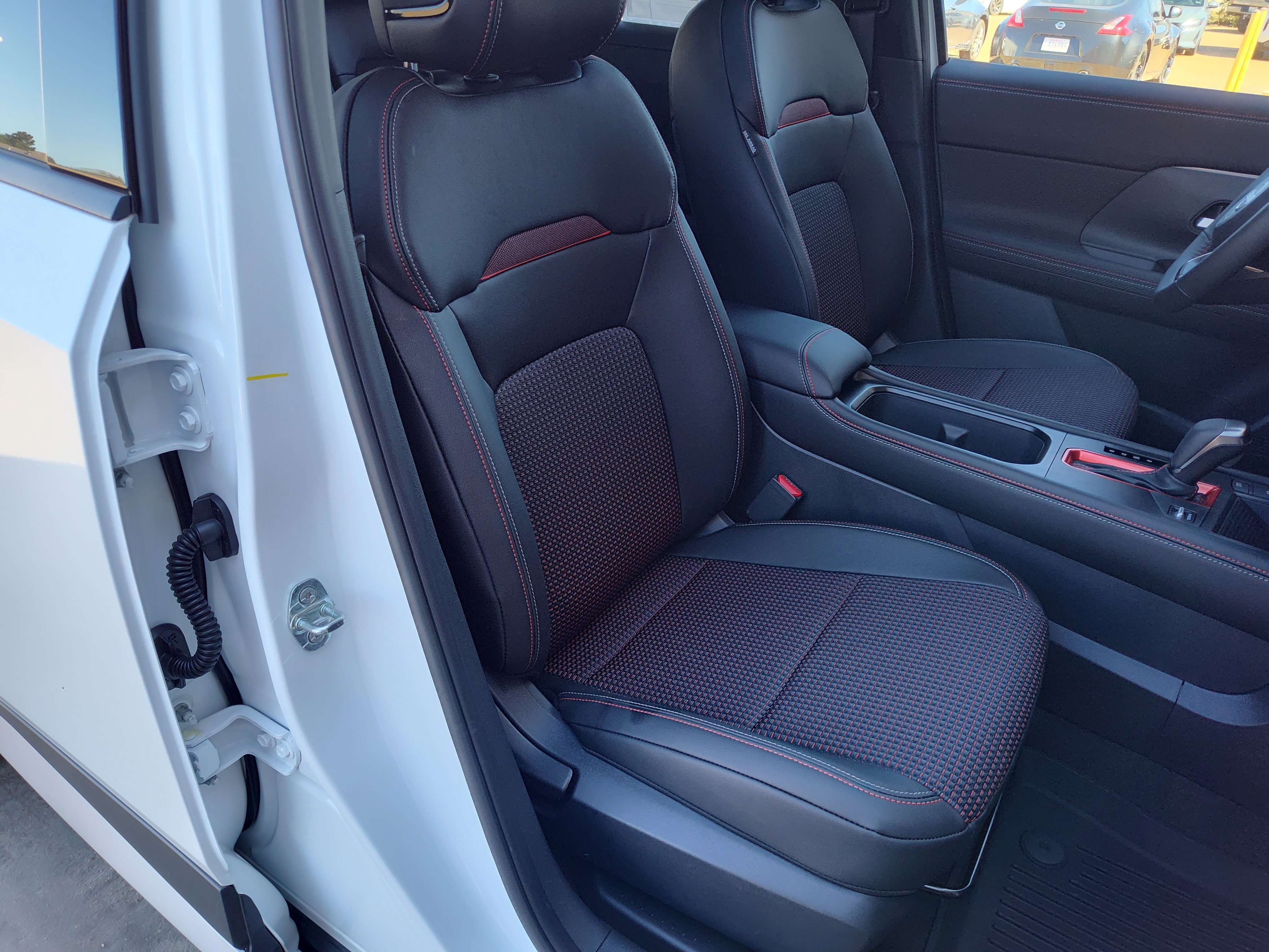 New 2026 Nissan Kicks SR w/ SR Premium Package image 13