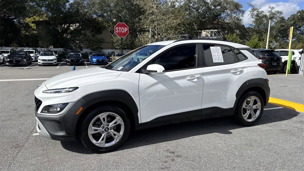Used 2022 Hyundai Kona SEL image 11