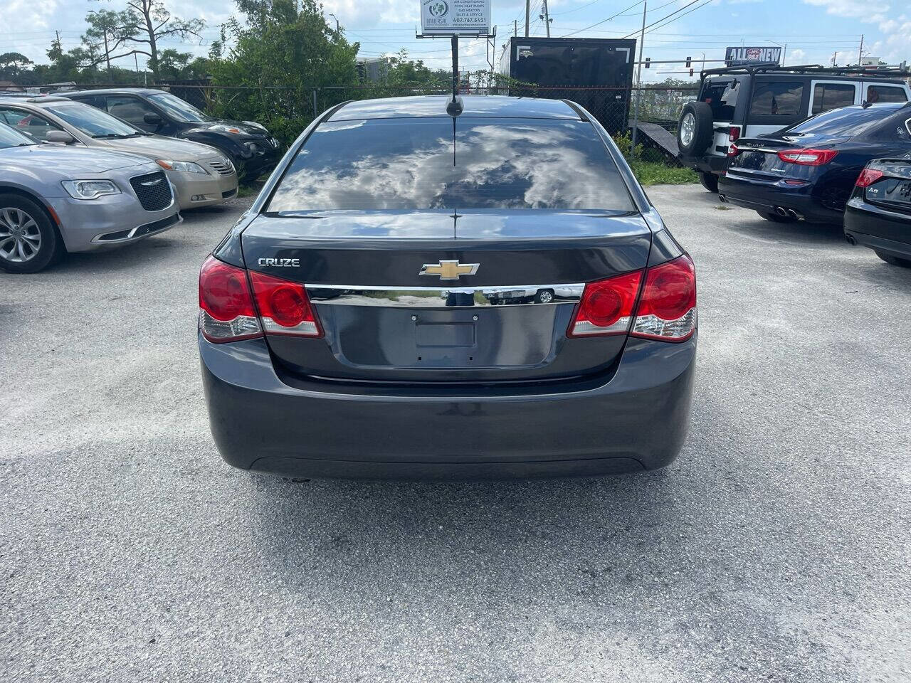 Used 2015 Chevrolet Cruze LT FWD image 6