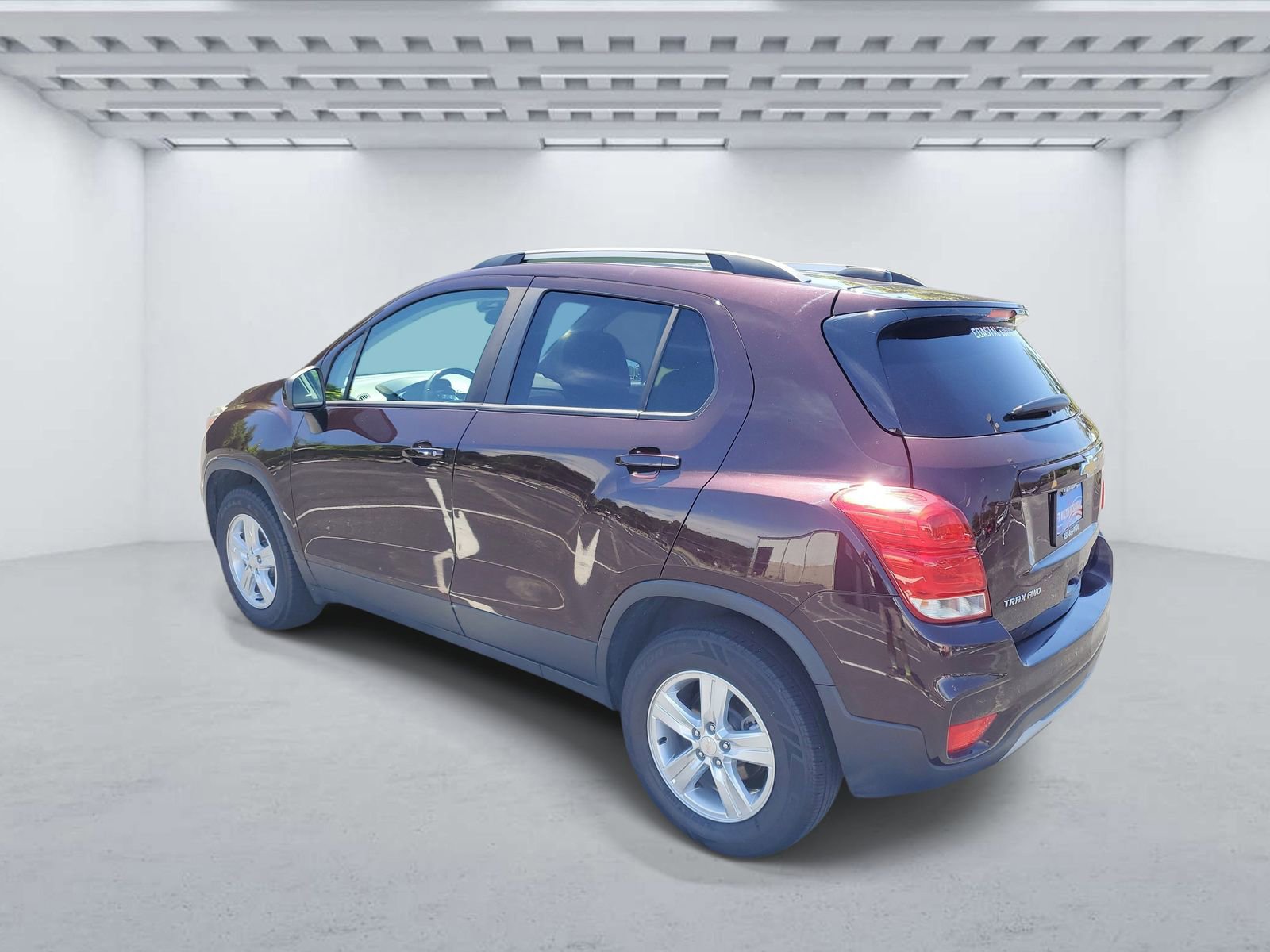 Used 2022 Chevrolet Trax LT w/ Driver Confidence Package AWD/4WD image 3