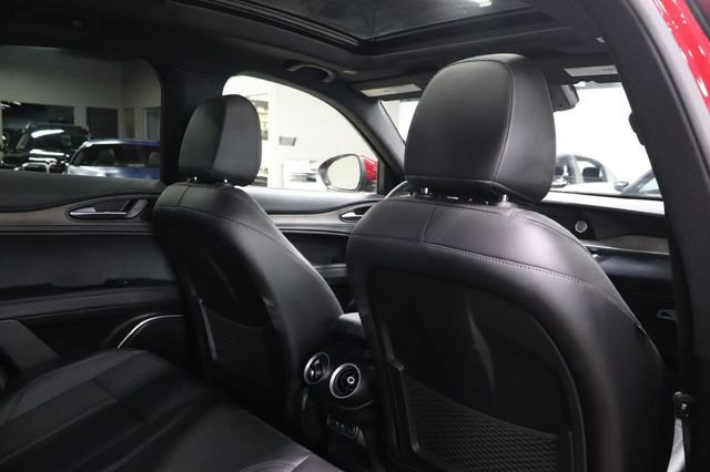 Used 2022 Alfa Romeo Stelvio Ti w/ Active Assist Plus Package image 22