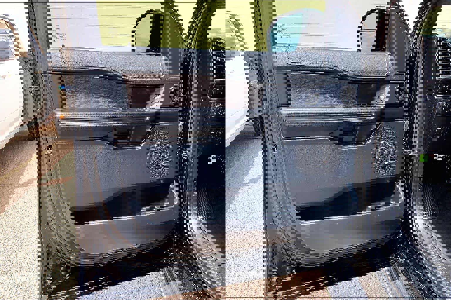 Used 2018 Ford Expedition Max Limited w/ Equipment Group 302A AWD/4WD image 22