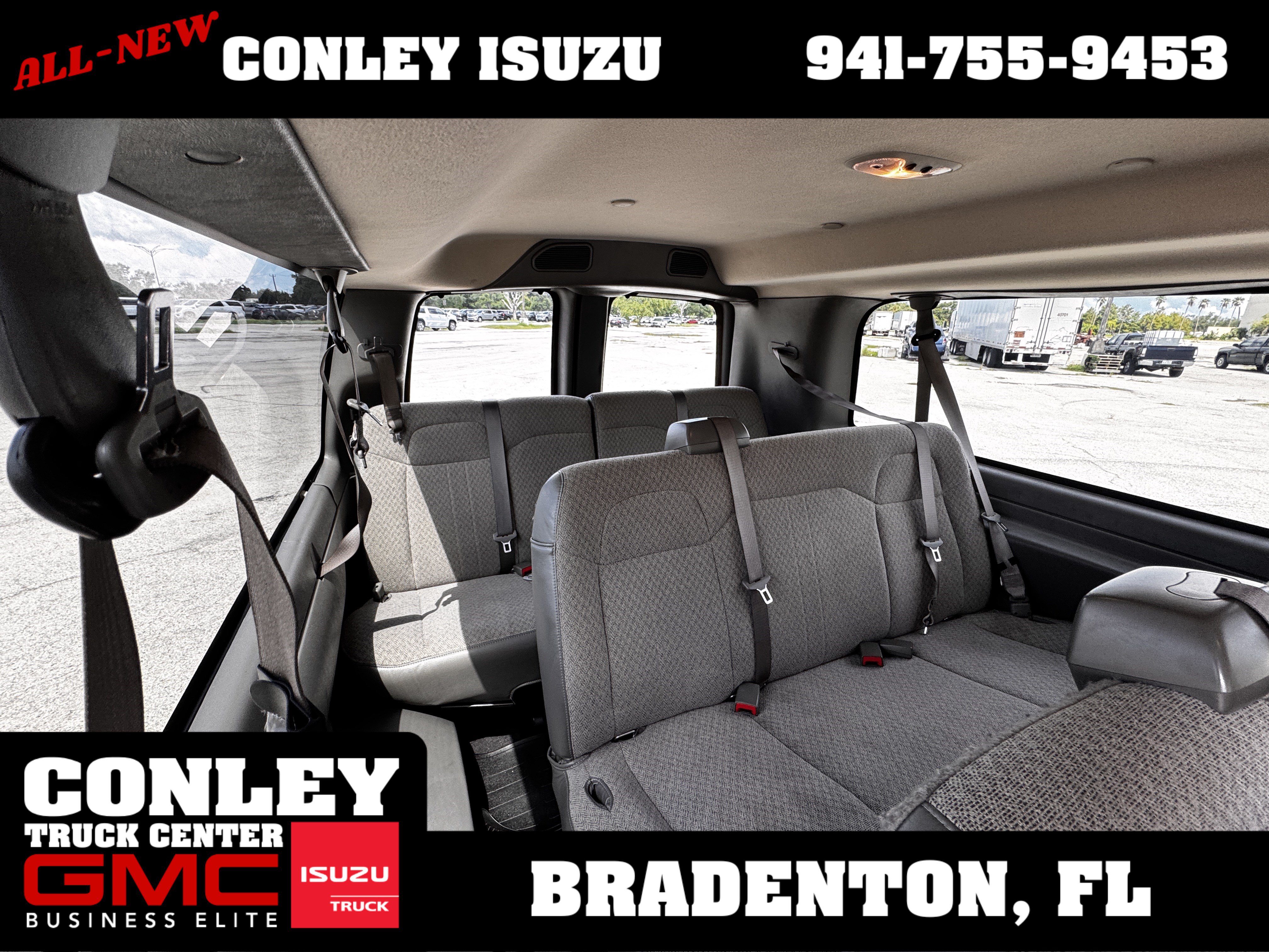 Used 2025 Chevrolet Express 3500 LT w/ LT Preferred Equipment Group RWD image 15