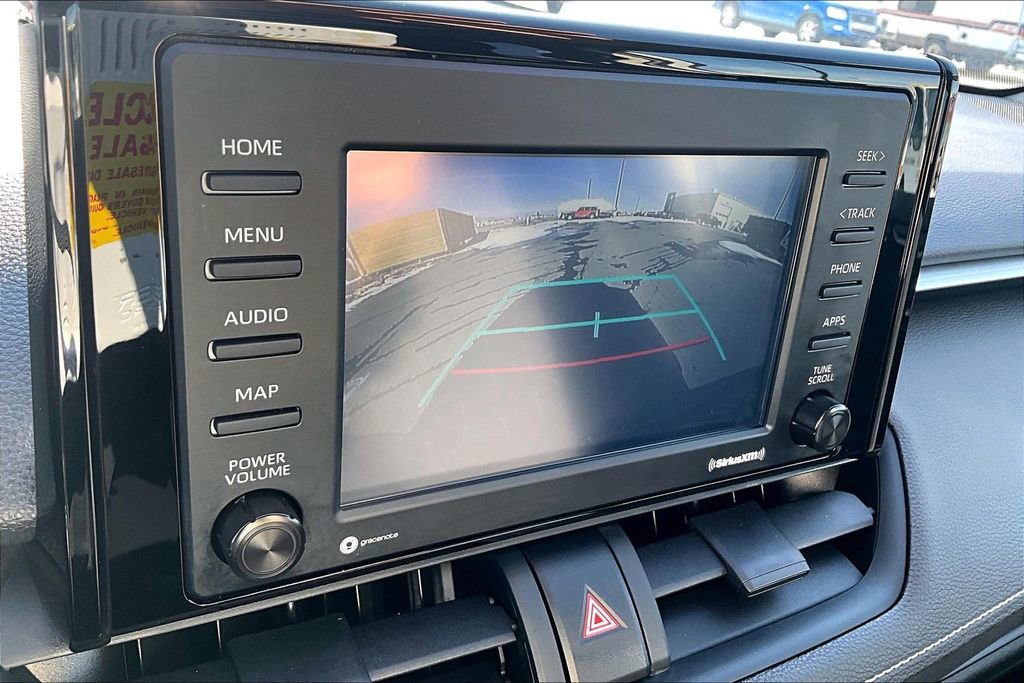 Used 2022 Toyota RAV4 XLE w/ Convenience Package image 21