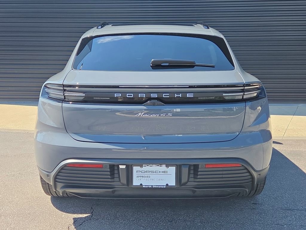 Certified 2025 Porsche Macan 4S Electric image 23