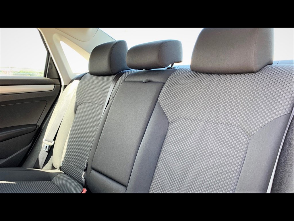 Used 2013 Volkswagen Passat 2.5 S FWD image 11