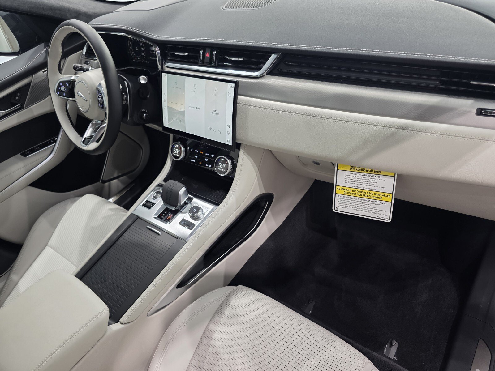 New 2026 Jaguar F-PACE R-Dynamic S AWD/4WD image 24