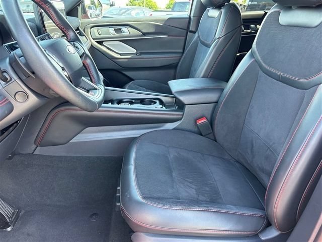 Certified 2025 Ford Explorer ST AWD/4WD image 14