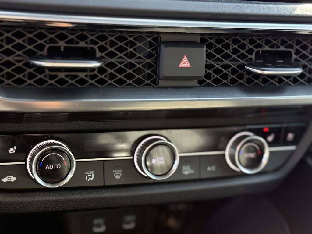 Used 2025 Acura ADX A-Spec image 21