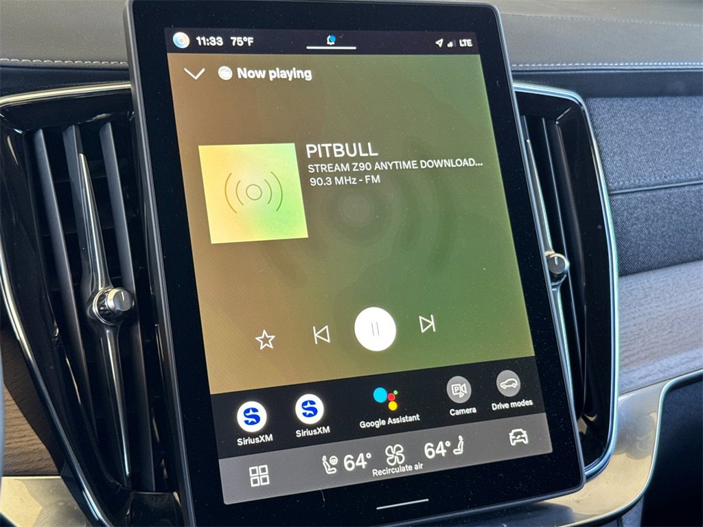 Certified 2025 Volvo XC90 B6 Plus image 18