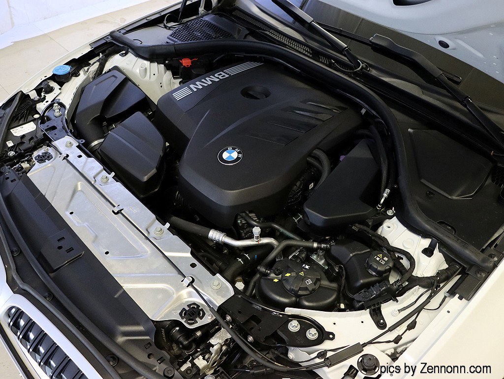 Certified 2025 BMW 330i xDrive Sedan image 38